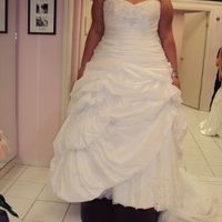 Plus size brides you're help is needed