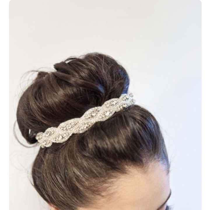 Jewelry and head pieces. - 2