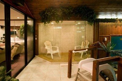 I want to see your honeymoon hotel!