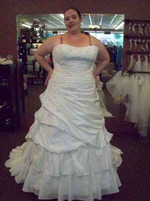 Lets see those dresses ladies!!!