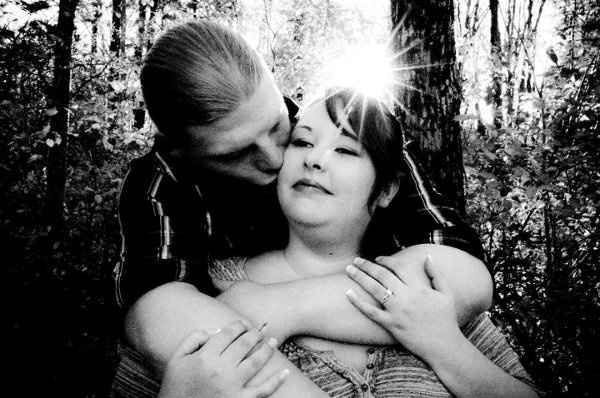 Show off your Engagement Pics!