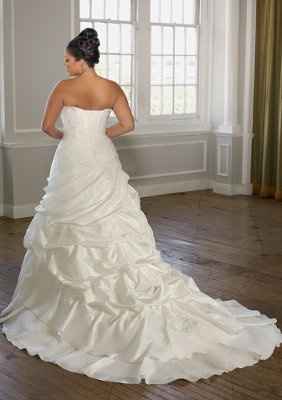 Wedding Dresses, lets see them!