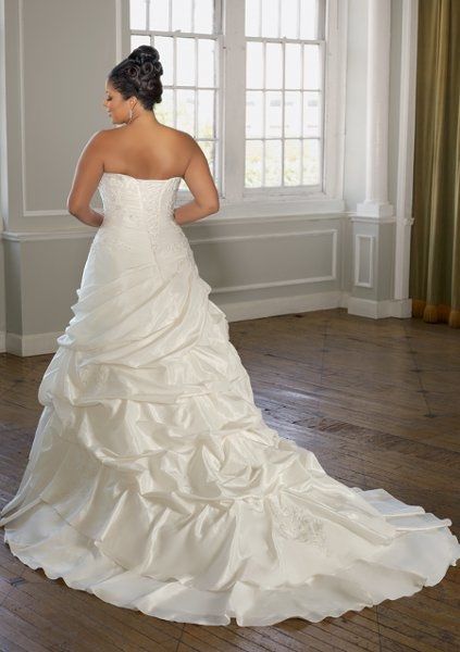 My dress is in!!!