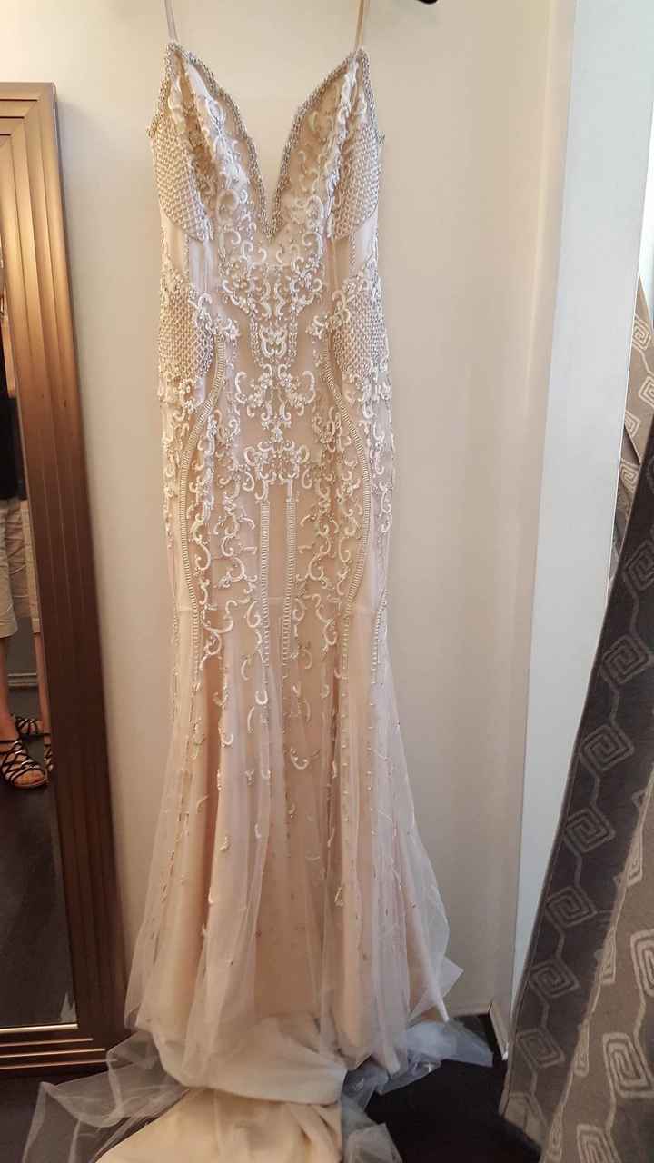 Show me your dresses!!