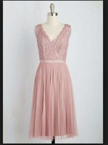 What Shade of Pink Would Go Well With My Dress?