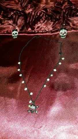 Let's see those purdy wedding necklaces!