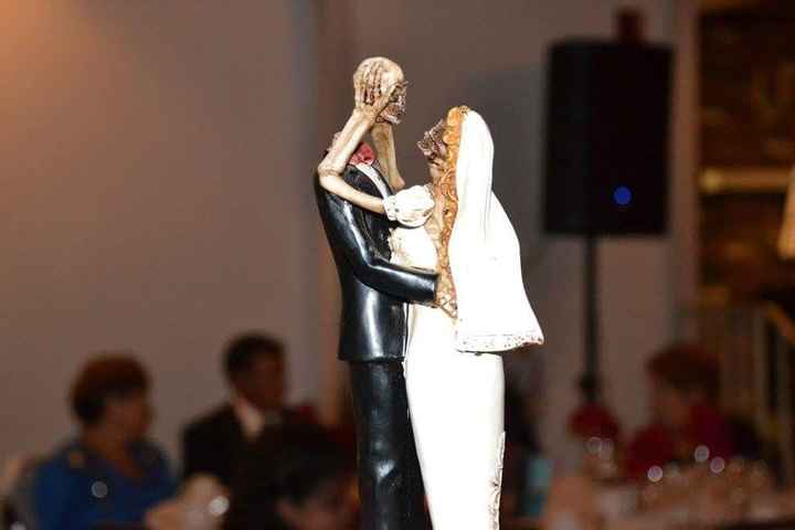 Cake toppers