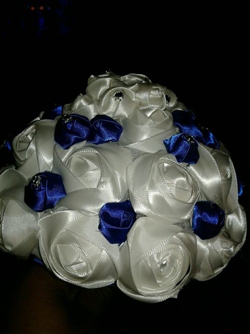 Diy bridesmaid bouquet using fake flowers