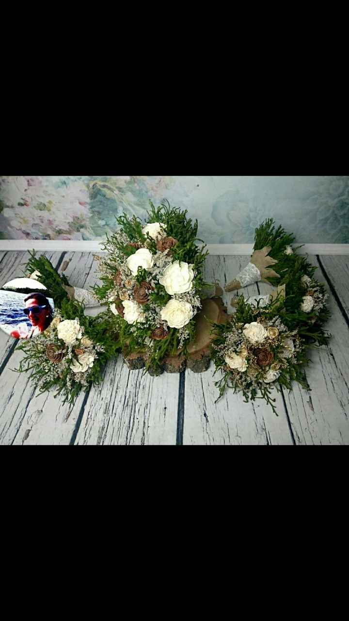 Show me your wooden or paper flowers!