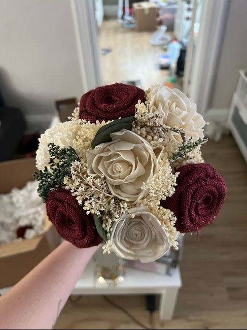 Fresh Flower Bouquet or Artificial? Which one is better? 3