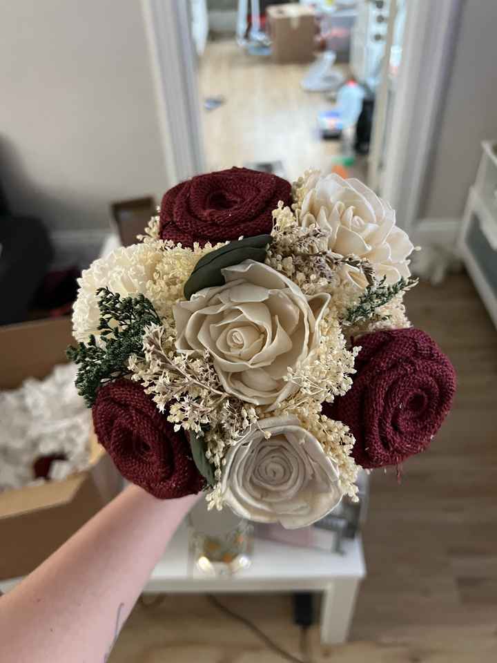 Fresh Flower Bouquet or Artificial? Which one is better