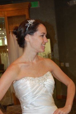 accesorize/dress up the bride