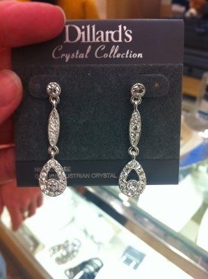 help me pick earrings!