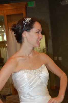 accesorize/dress up the bride