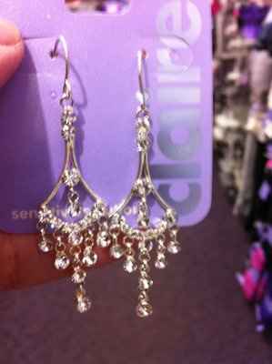 help me pick earrings!