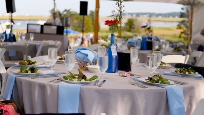 Linens and tablescapes... show me yours! - 1