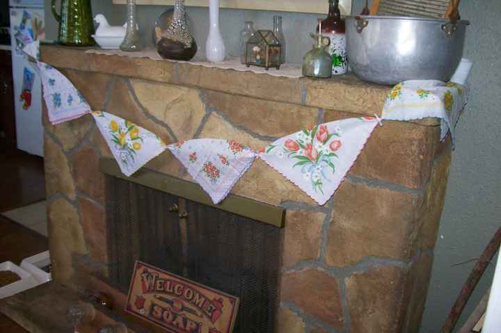 Vintage Hankie & Doily Bunting!! (pics!)