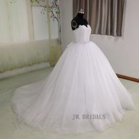 Desperately in need of a high quality replica wedding dress!
