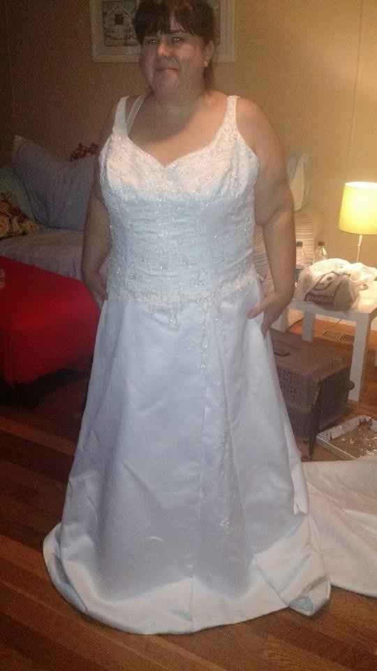 Anybody have a short/tea length wedding dress??  ETA Pic!!!