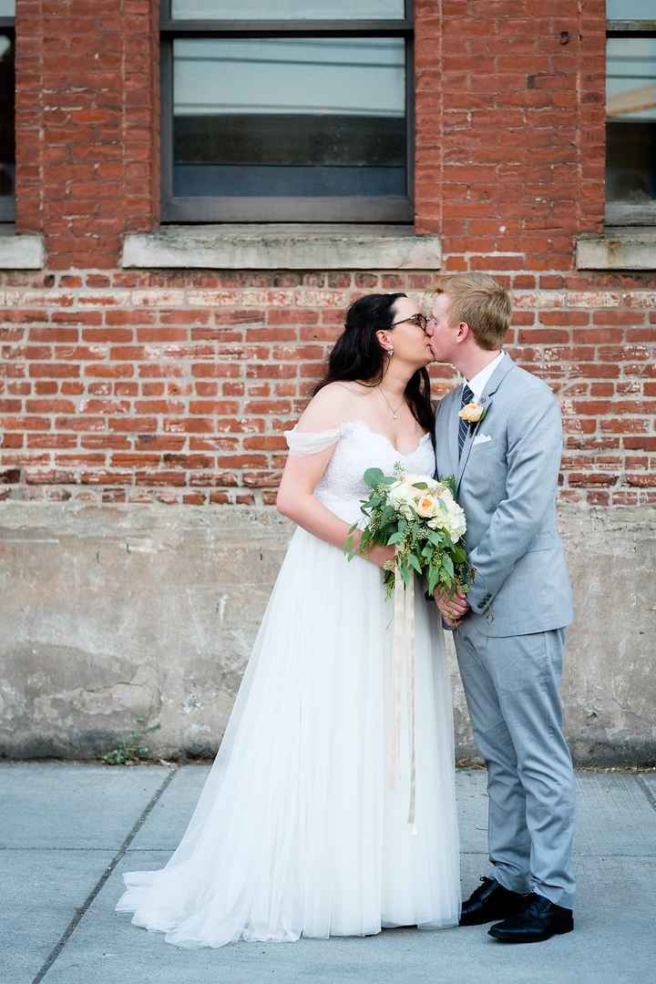 Teal BAM (pro pic heavy)