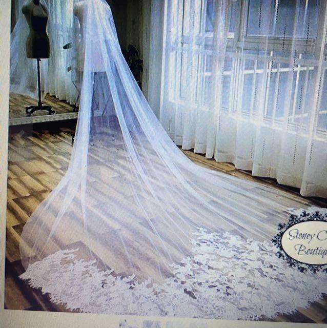 Veil/shoe question
