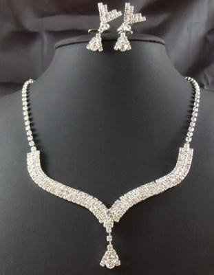 Got my bridal jewelry!!! =)   What is everybody else wearing?