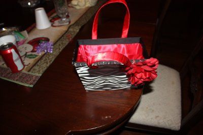 another DIY project.. tell me what you think "Pics" Flower girl baskets