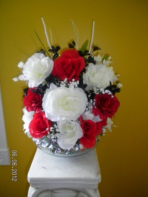 HELP!  I need a someone good at flower arrangments: UPDATE