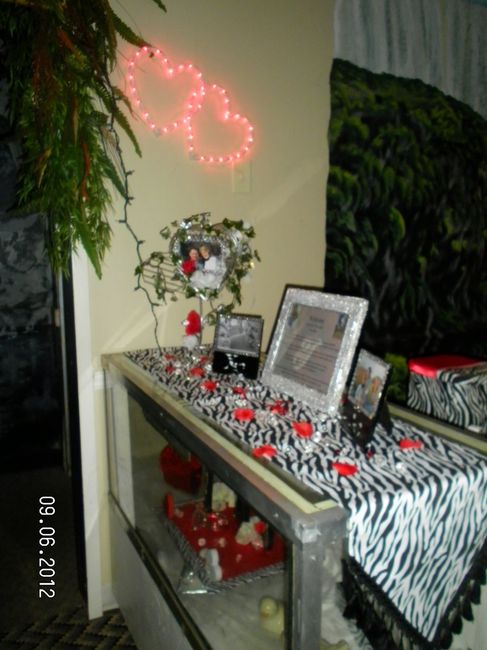 well today we only had 7 more days to go, so we started decorations: PICS