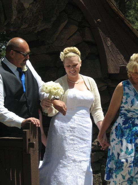 Tied the knot, finally! Pictures :D