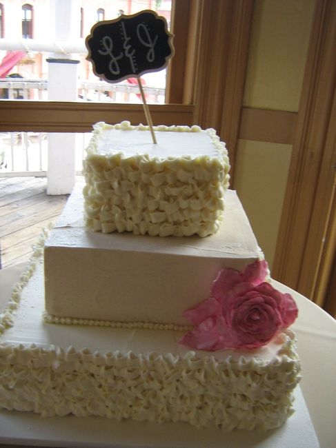 Tied the knot, finally! Pictures :D