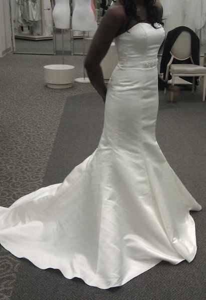 Show me your dress and your accessories!