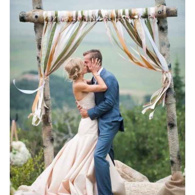 Show me your ceremony backdrops:)