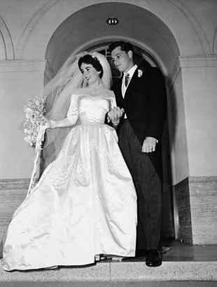 November 2013 Brides/Grooms Check IN!