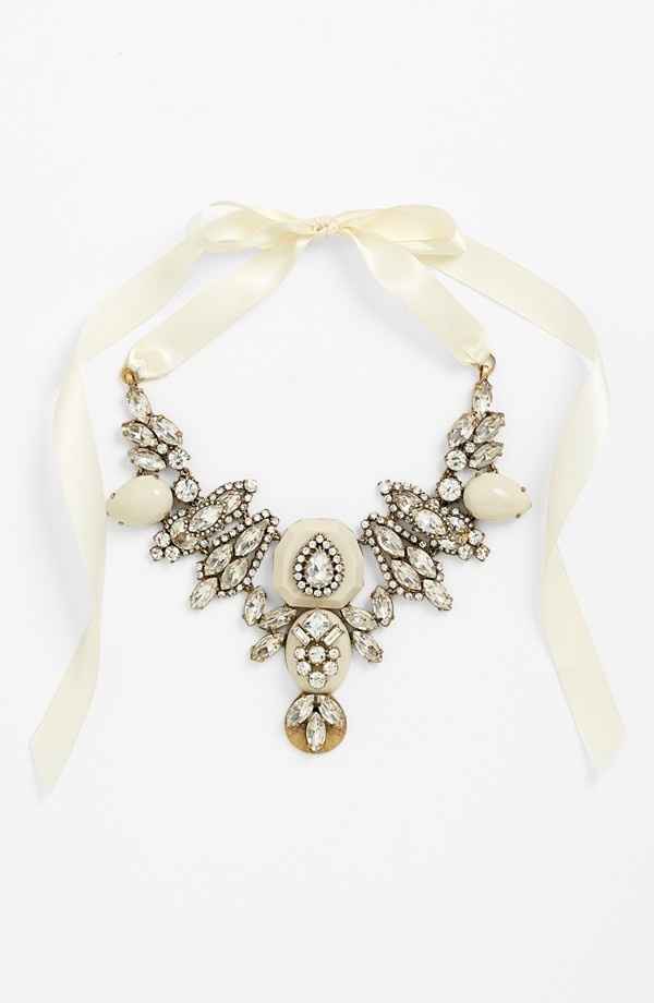 Statement necklace