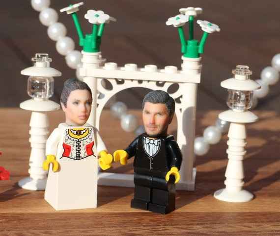Personalized cake toppers with 3d printed custom heads?!
