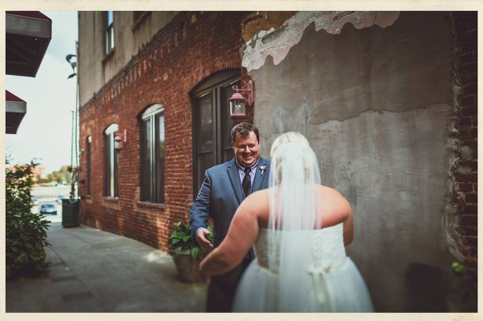 May I see your wedding portraits? (For those who are already married)