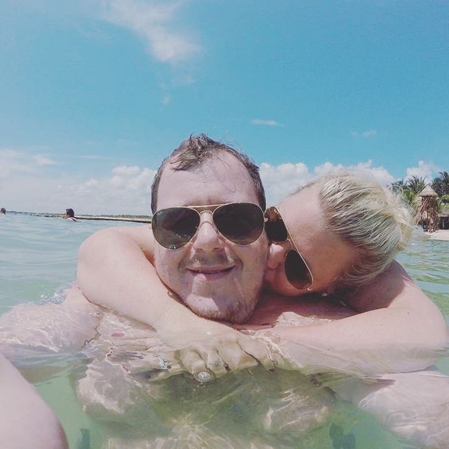 Show Me Your: Honeymoon Pics!