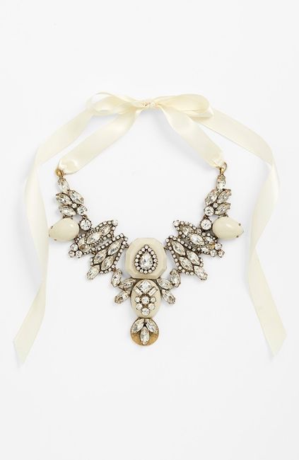 Statement necklace