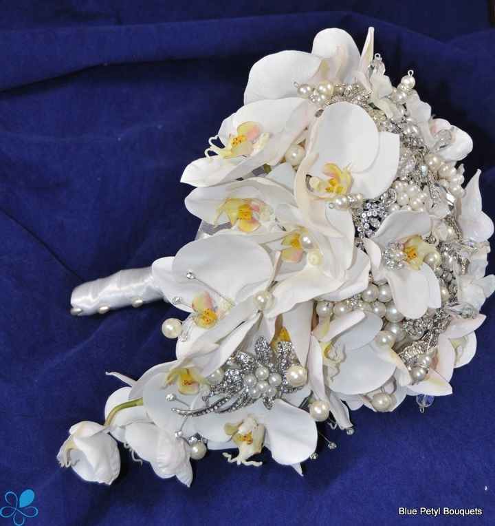 Bridal Bouquets..is this style out dated?