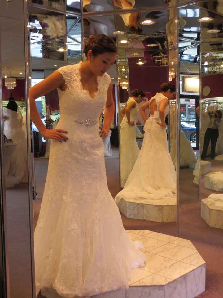 Show me your sashless dresses!!