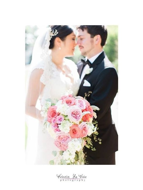 Is your bouquet neutral/ivory or bolder colors? Show me!