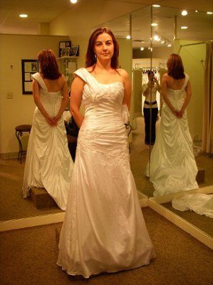 My dress came in! (Pics)
