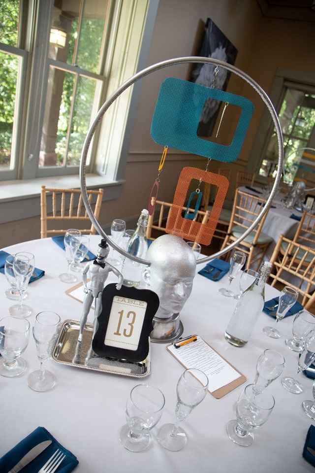 Retro Mobile Centerpieces and Table Setting