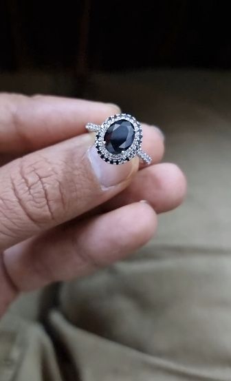 Rings!!! Show me those rings! 8