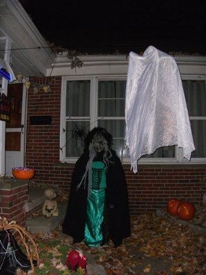 NWR: Halloween Costumes!?