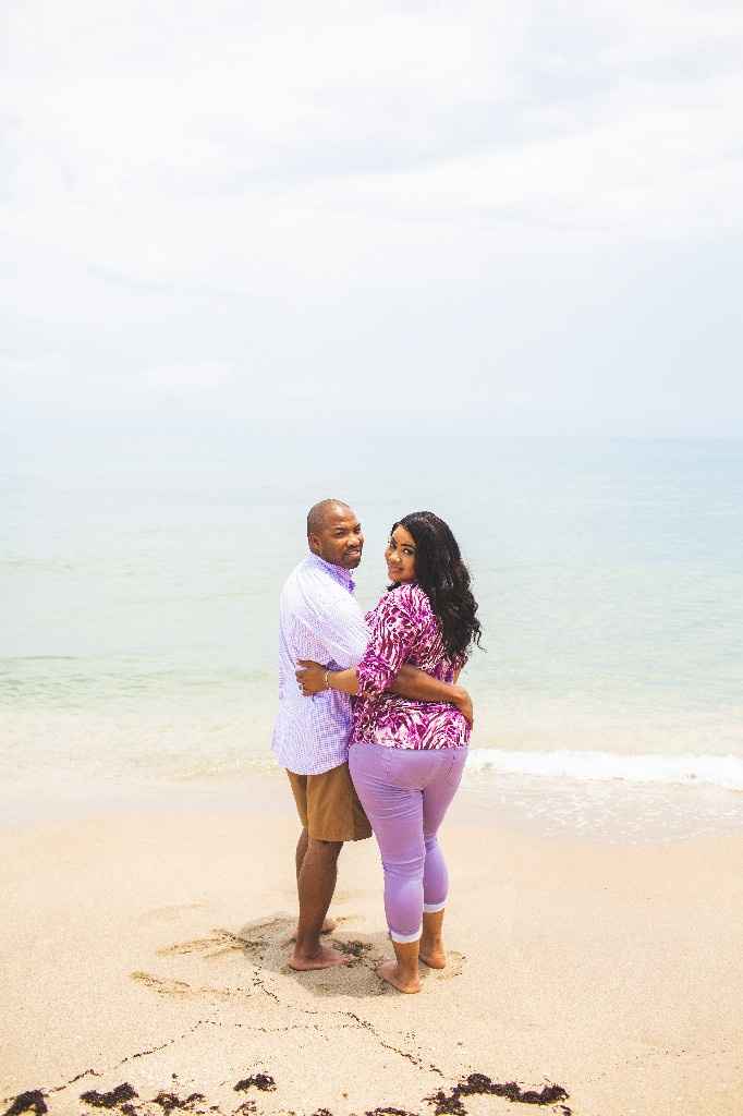 Engagement photos are in! - 7