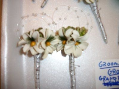 DIY bouttonnieres?