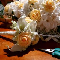 My first centerpieces & bm bouquet - 5