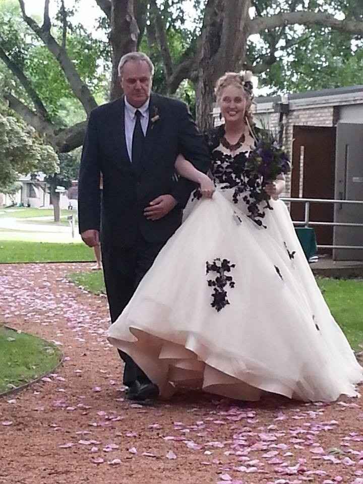 Back from the wedding with some non-pro pics